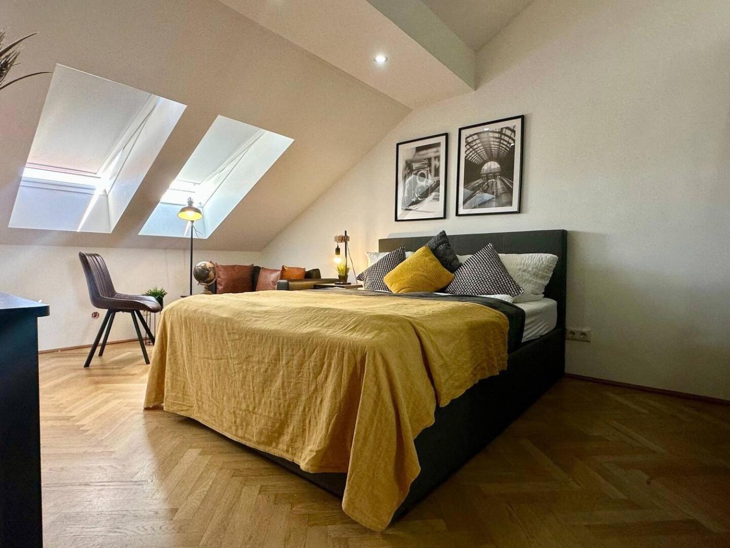 Designer Apartments, 2 Min To U1 Reumannplatz Vienna Exterior photo